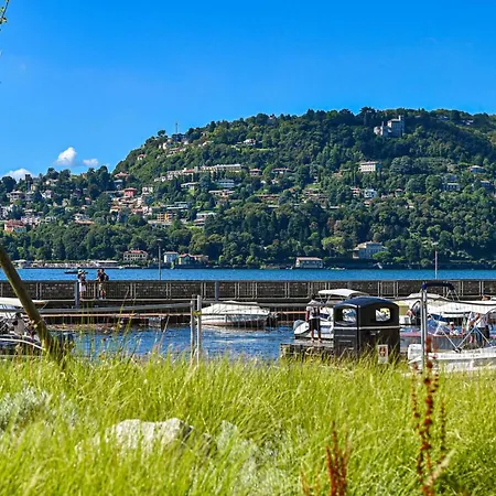Caniggia 2 With Terrace In 아파트 코모