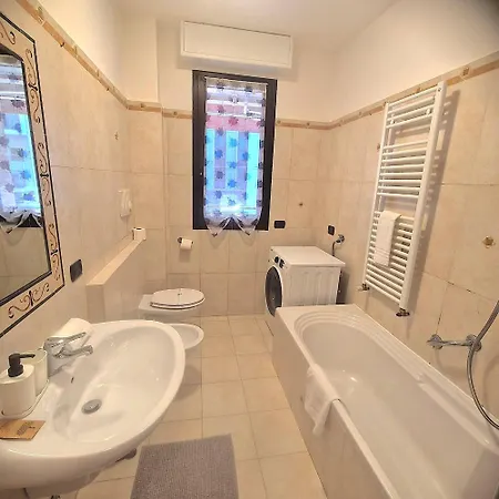 Caniggia 2 With Terrace In Apartament